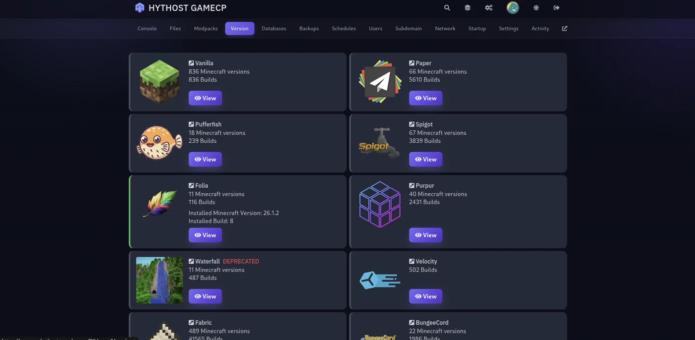 GameCP version changer showing Vanilla, Paper, Pufferfish, Spigot, Folia, Purpur, Fabric and Velocity server software with version and build counts